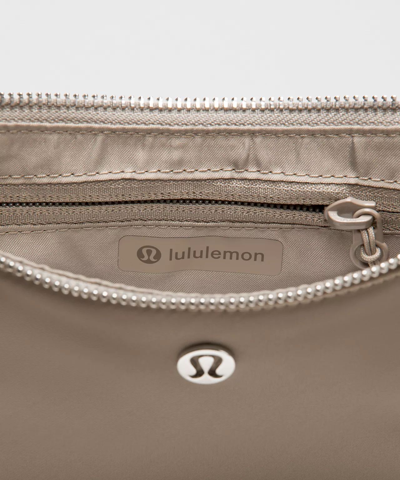 BOLSO LULULEMON MINI